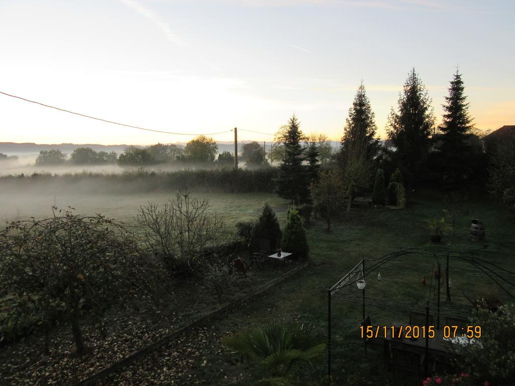Bed and Breakfast Domaine Le Chec Saint-Ost Экстерьер фото