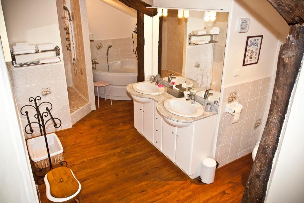 Bed and Breakfast Domaine Le Chec Saint-Ost Номер фото